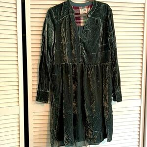 Anthropologie Holding Horses crushed velvet shirt dress, evergreen size L, EUC